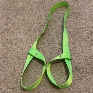 Lululemon yoga mat carrier